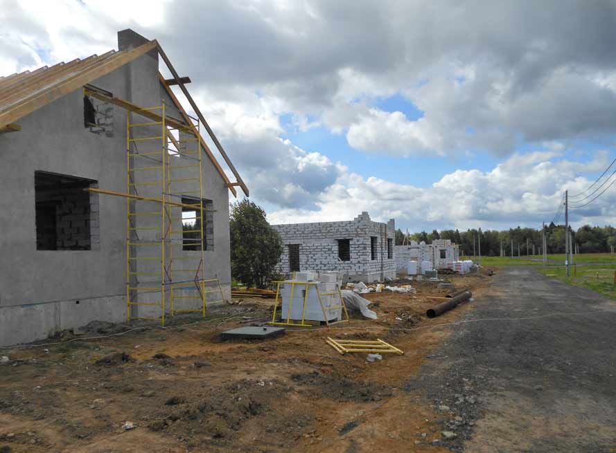 КП Дубровские зори, строительство домов, август 2015